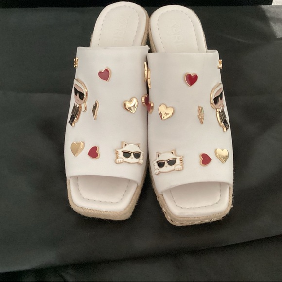 Karl Lagerfeld size 7.5 sandals - Picture 1 of 4